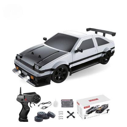 NitroDrift® Auto RC z efektem dymu 1:16